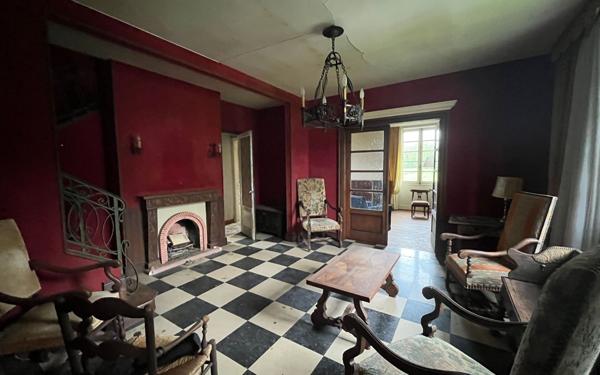 Maison à vendre    6 pièces •  La Jonchère-Saint-Maurice