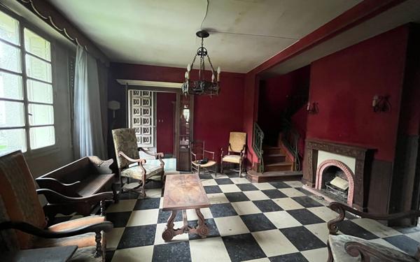 Maison à vendre    6 pièces •  La Jonchère-Saint-Maurice