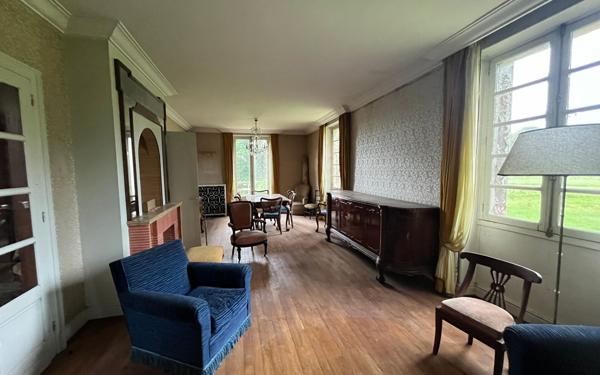 Maison à vendre    6 pièces •  La Jonchère-Saint-Maurice