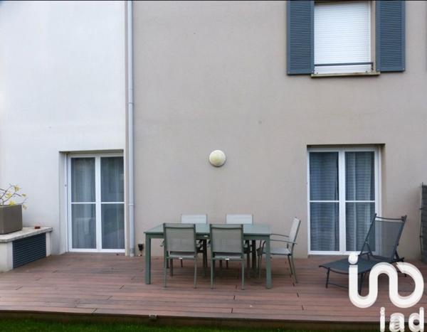 Appartement à vendre 3 pièces 63 m² Grisy-Suisnes
