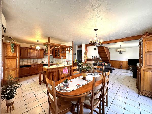 Belle maison individuelle avec jardin, garage et terrasses