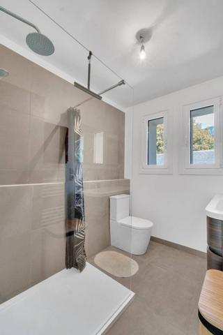 Villa d’Exception avec Vue Panoramique & Dépendance Privative – Viviers-du-Lac