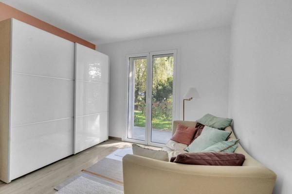 Villa d’Exception avec Vue Panoramique & Dépendance Privative – Viviers-du-Lac