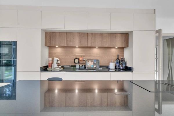 Villa d’Exception avec Vue Panoramique & Dépendance Privative – Viviers-du-Lac