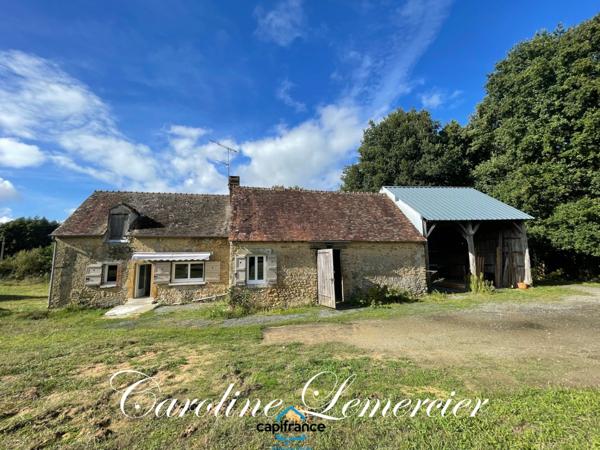 Maison à vendre 4 pièces proche de CONNERRE (72)FERMETTE en campagne isolée de 60 m² habitables 2 chambres avec un potentiel evolutif sur dependances, 1 hectare de terrain avec ruisseau