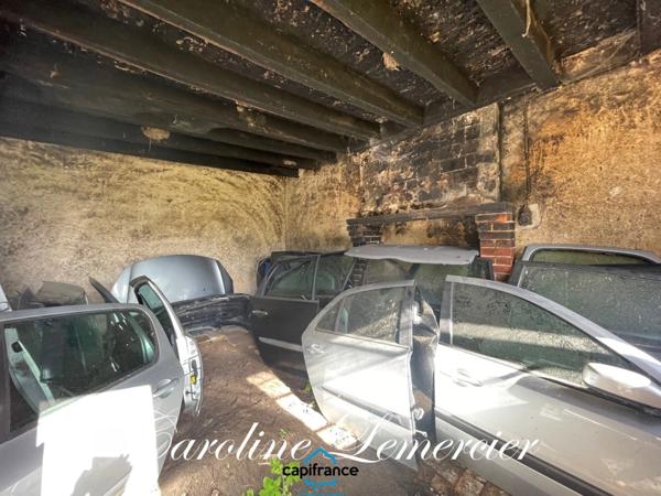 Maison à vendre 4 pièces proche de CONNERRE (72)FERMETTE en campagne isolée de 60 m² habitables 2 chambres avec un potentiel evolutif sur dependances, 1 hectare de terrain avec ruisseau