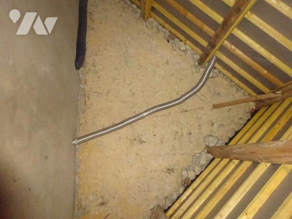 Ancien Corps de ferme à vendre à SAINT AGNAN SUR ERRE