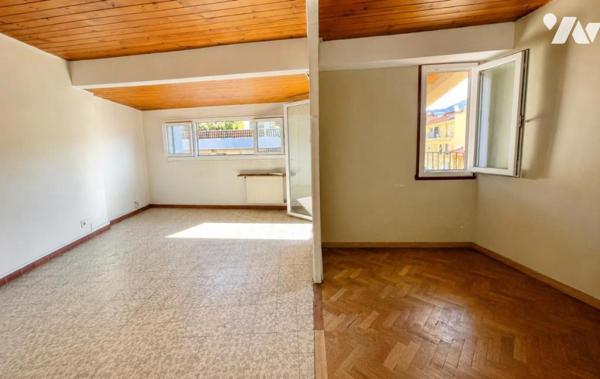 PLACE DU PIN – 2 PIÈCES 35 M² – DERNIER ÉTAGE – TERRASSE – VUE DÉGAGÉE