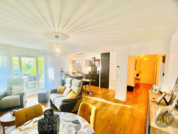 Appartement à vendre Libourne - 4 pièces, 94m² avec 3 chambre(s) à 263 650€ - AJP Immobilier Libourne