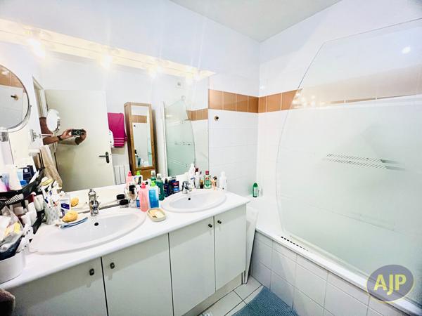 Appartement à vendre Libourne - 4 pièces, 94m² avec 3 chambre(s) à 263 650€ - AJP Immobilier Libourne
