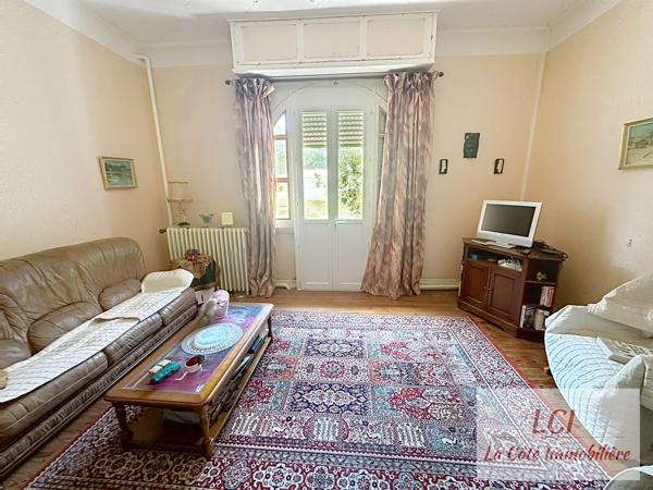 Maison 6 pièce(s) 4 chambre(s) 180 m²