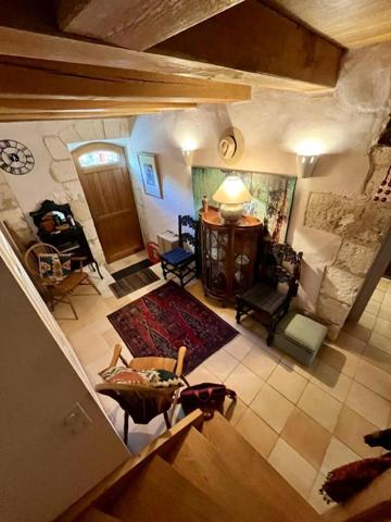 Maison Bourdeilles 165 m2 avec jardin et dépendance