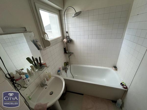 Maison à vendre 4 pièces 76.48m² Concremiers (36300)