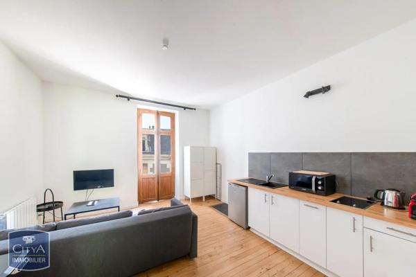 Immeuble à vendre 212.57m² Poitiers (86000)