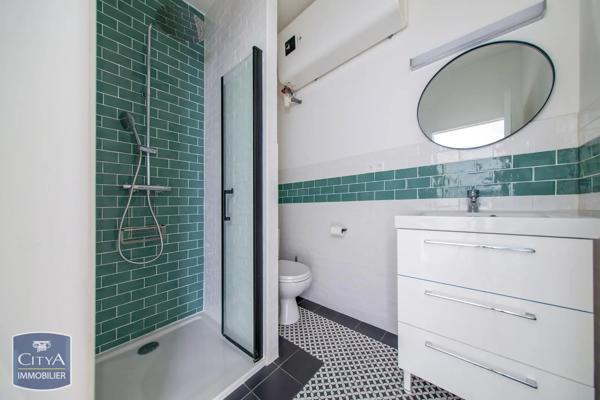 Immeuble à vendre 212.57m² Poitiers (86000)