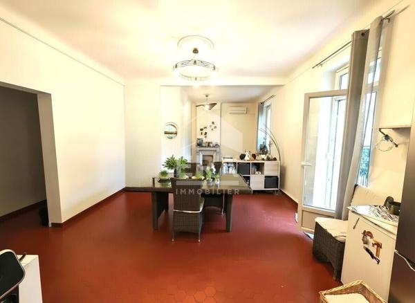 Appartement T4 + Terrasse  de 24m2 à Marseille - Quartier Baille