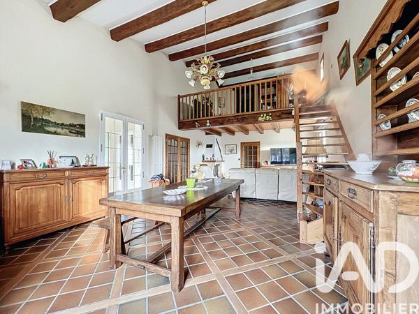 Maison à vendre 6 pièces 220 m² Marans