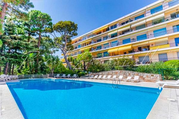 Appartement  3 pièces 92 m2 Cap d'Ail vue mer piscine