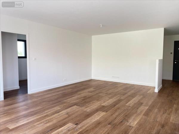 Maison à vendre à Ferrières en Charente-Maritime (17170), ref : 17112-383