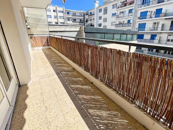 APPARTEMENT  FAMILIAL DE TYPE 4 PIECES  115m²