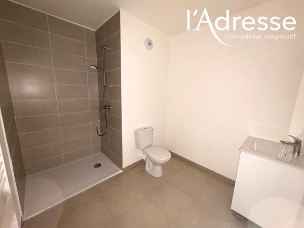 Appartement Saint Pierre Du Perray 2 pièce(s)