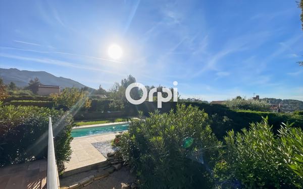 Maison à vendre    4 pièces • 88,55 m2 Roquevaire