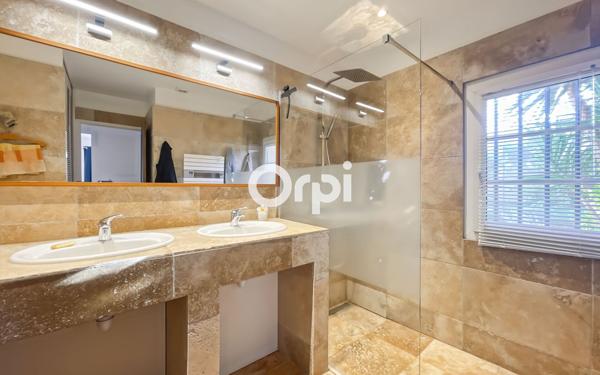 Maison à vendre    4 pièces • 88,55 m2 Roquevaire