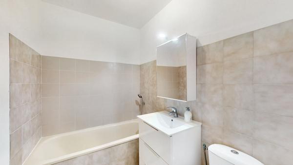 Bel appartement T2 - 35.6m² - proche gare MANTES LA JOLIE