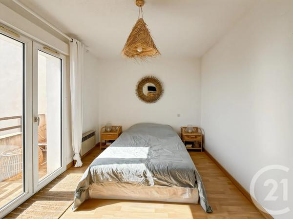 Appartement T3 à vendre  3 pièces - 72,42 m 2   L ILE ROUSSE  - 202