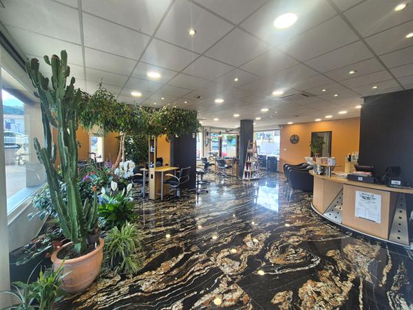 Local commercial 95 m²
