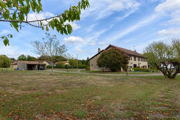 maison 11 pièces 333m² à vendre à Hagetmau