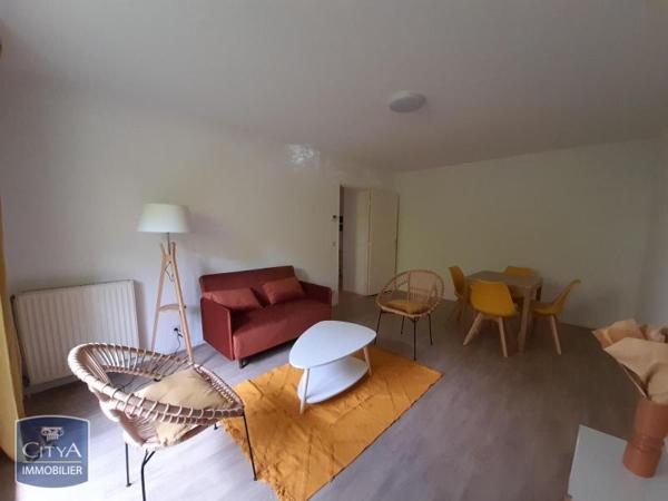 Appartement à louer 2 pièces 45.95m²