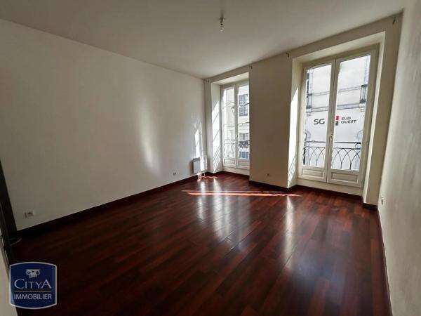 Appartement à louer 1 pièce 27.97m² Pau (64000)