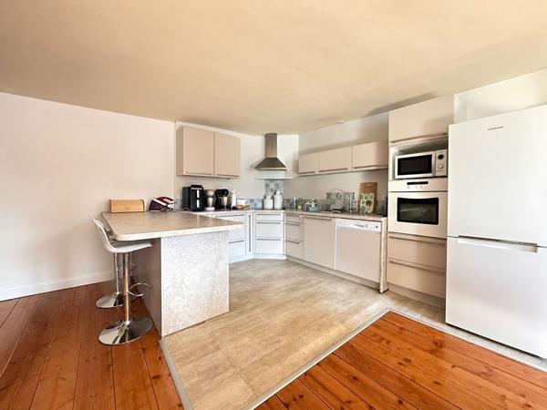 Appartement Lons-Le-Saunier 5 pièces / 4 chambres / 130.01 m² (141 au sol)