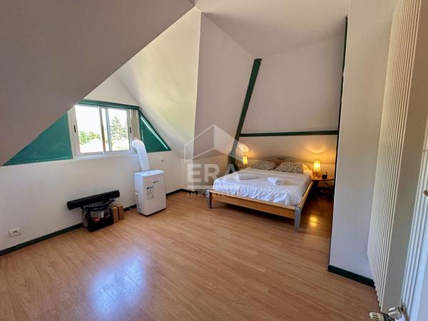 PAU - BIZANOS : Maison de prestige de plus de 170m2, avec grand jardin, piscine, dépendances