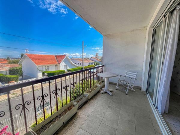ROYAN - À seulement 800 m du marché, spacieuse maison familiale de 171 m² Royan