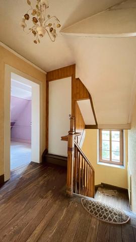 Maison familiale 5 pièces avec dépendances et beau terrain – Avenue des Nations