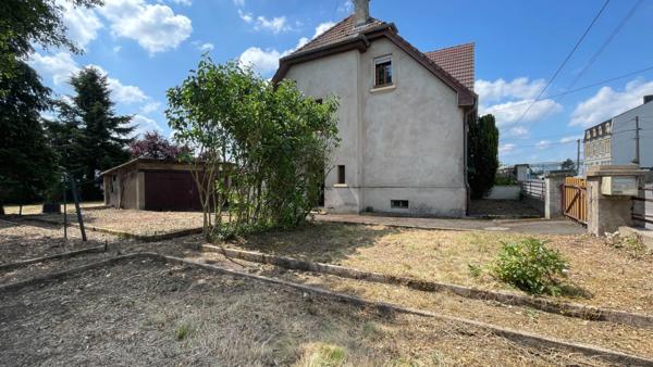 Maison familiale 5 pièces avec dépendances et beau terrain – Avenue des Nations