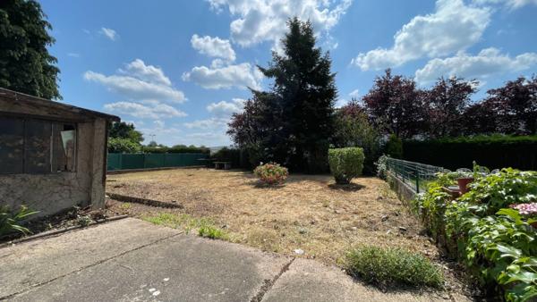 Maison familiale 5 pièces avec dépendances et beau terrain – Avenue des Nations