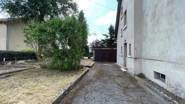 Maison familiale 5 pièces avec dépendances et beau terrain – Avenue des Nations