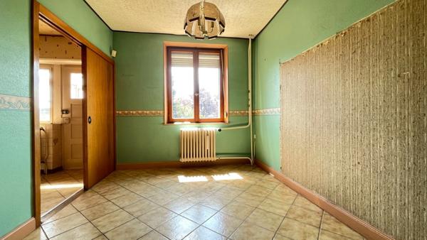 Maison familiale 5 pièces avec dépendances et beau terrain – Avenue des Nations