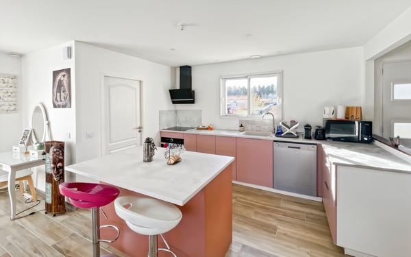 Maison à vendre    4 pièces •  Luxey