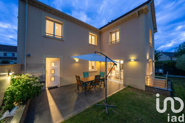 Maison à vendre 10 pièces 237 m² Rambouillet