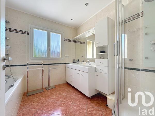 Maison à vendre 10 pièces 237 m² Rambouillet
