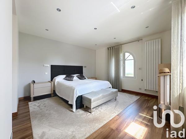 Maison à vendre 10 pièces 237 m² Rambouillet