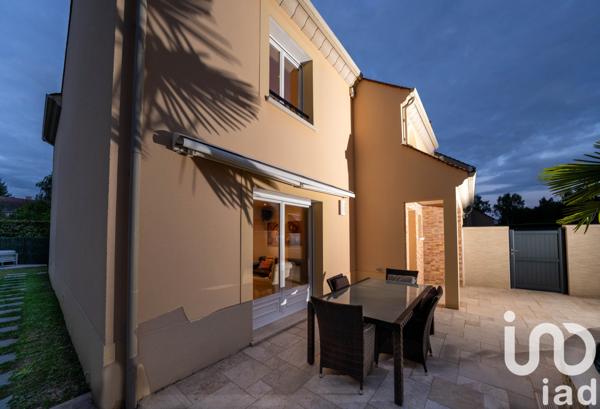 Maison à vendre 10 pièces 237 m² Rambouillet
