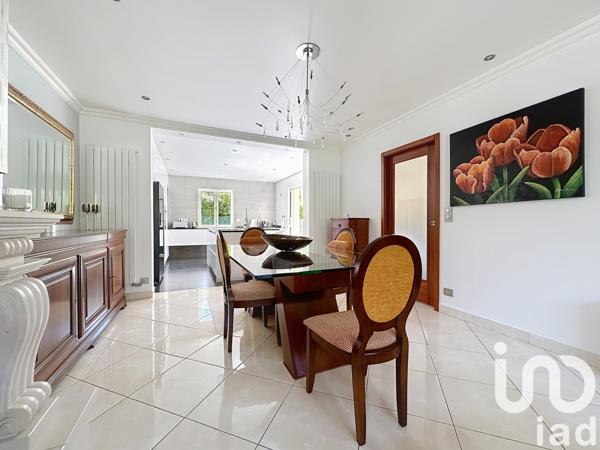 Maison à vendre 10 pièces 237 m² Rambouillet