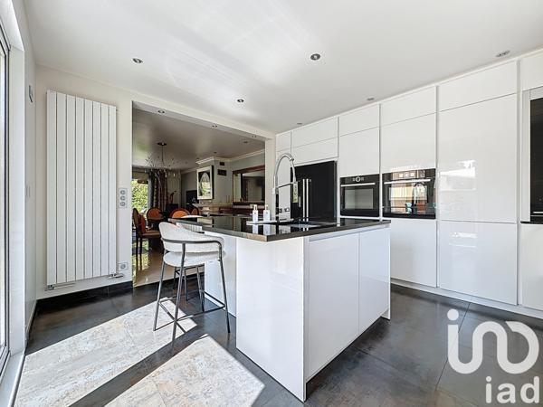 Maison à vendre 10 pièces 237 m² Rambouillet