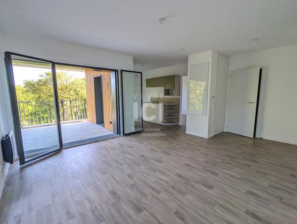 Appartement Nantes 2 pièce(s) - 47.50m² - Balcon 12.60m² - Parking