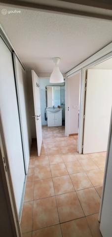 Charmant appartement T3 avec terrasse à Arles